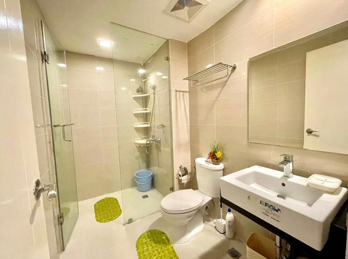Luxury 1Br Unit With Pool At Venice Luxury Residences, Tower Domenico, Mckinley Hill, Taguig City Exterior photo
